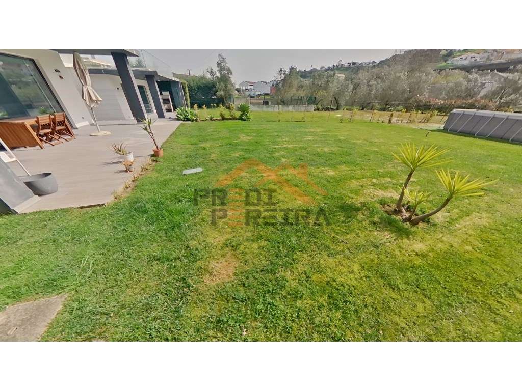 Situada em Caneças, moradia exclusiva, com mais de 1.000m² de terreno! - Grande imagem: 4/60