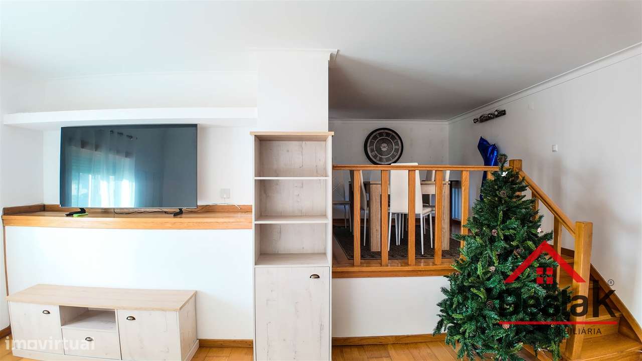 Apartamento T2 para arrendamento em Jugueiros - Grande imagem: 2/18