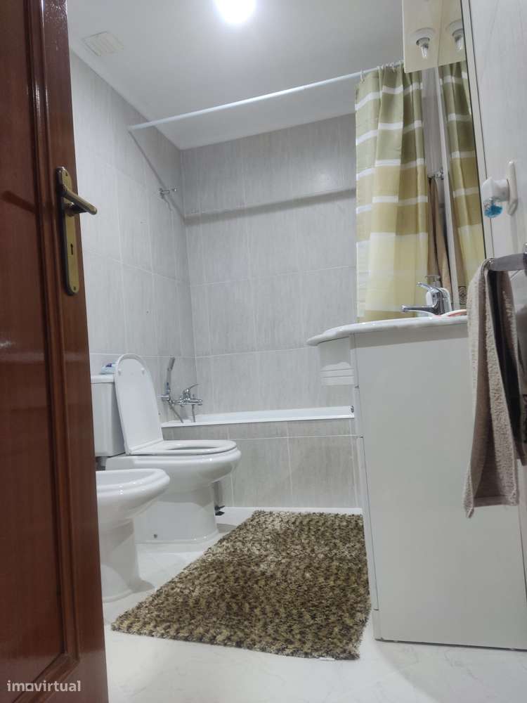 Andar Moradia T3 Duplex em Pedroso-13