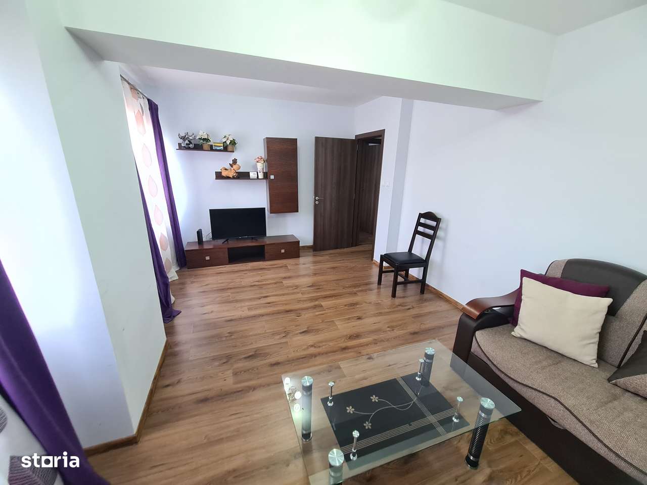 Apartament 2 camere, et.2, bloc 2015, Ultracentral-Bacau - Imagine principală: 1/12