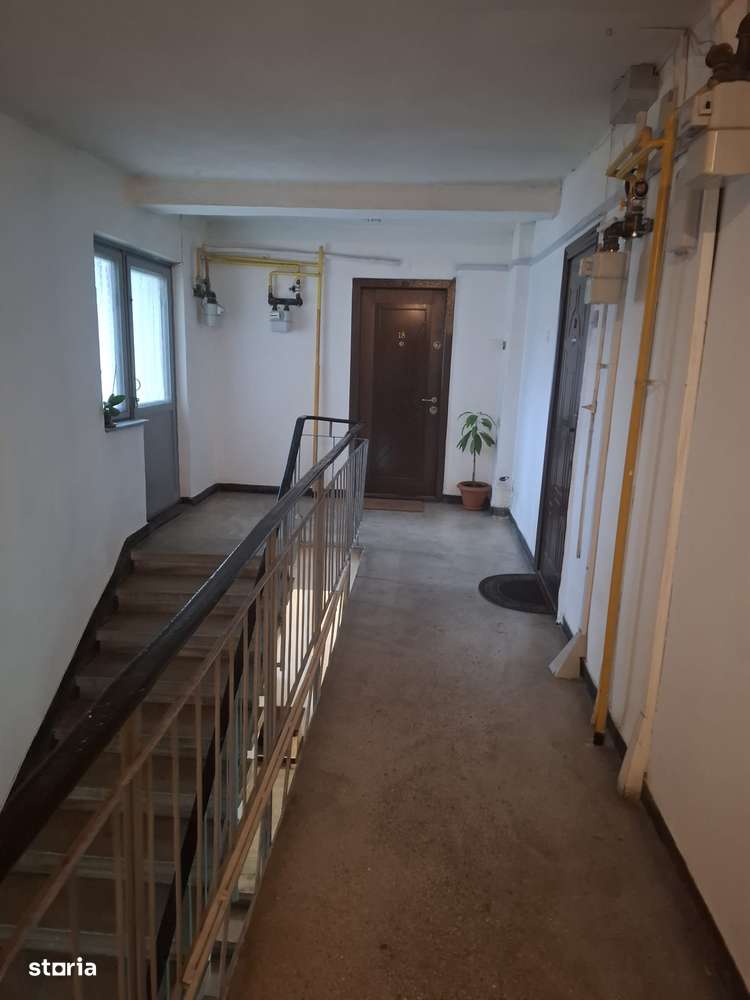Apartament 2 camere Lenin Sud str Florilor Rm Vâlcea - Imagine principală: 4/15