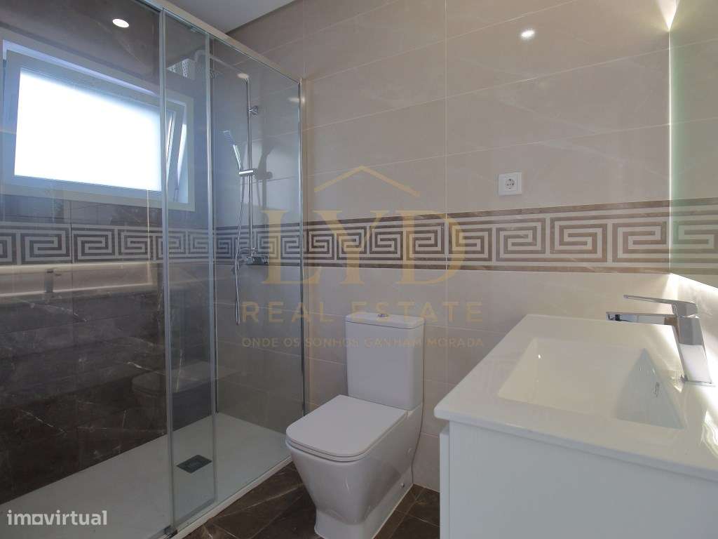 Moradia T3 + 1 Recezinhos (S.Mamede)-6