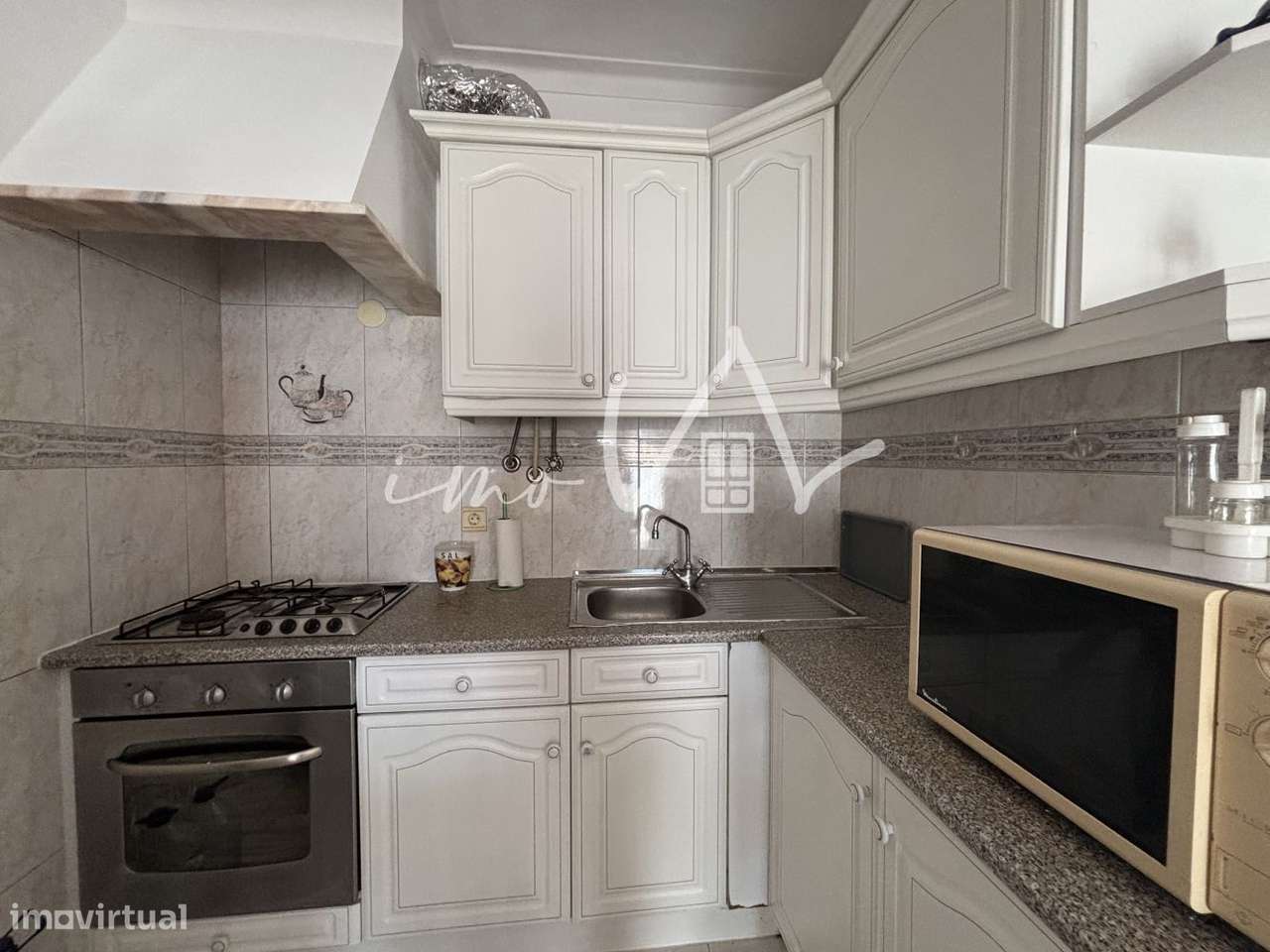 Apartamento T2 com parqueamento em Armação de Pêra - Grande imagem: 3/22