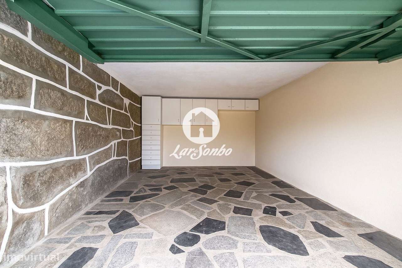 Moradia T3 com jardim em Barcelos-26