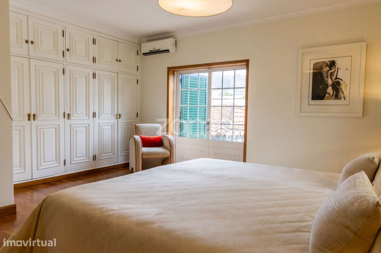 LUXUOSA MORADIA - LOCALIZAÇÃO PREMIUM NO CENTRO DE FAMALICÃO-44