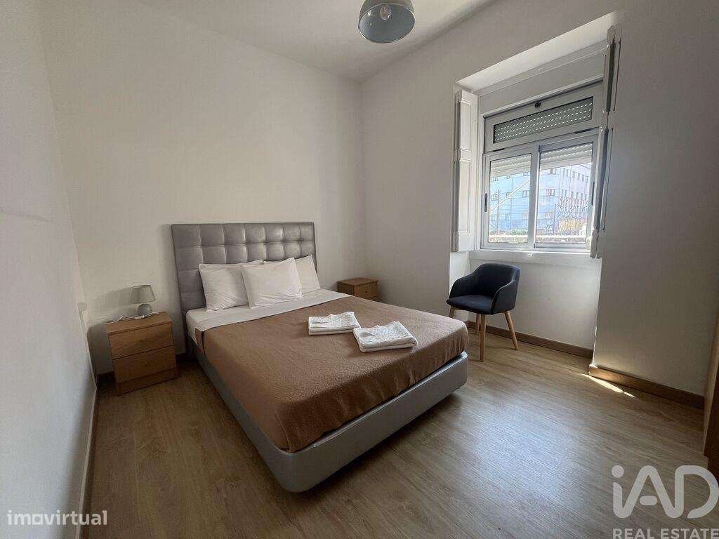 Prédio em Sintra - Grande imagem: 5/27