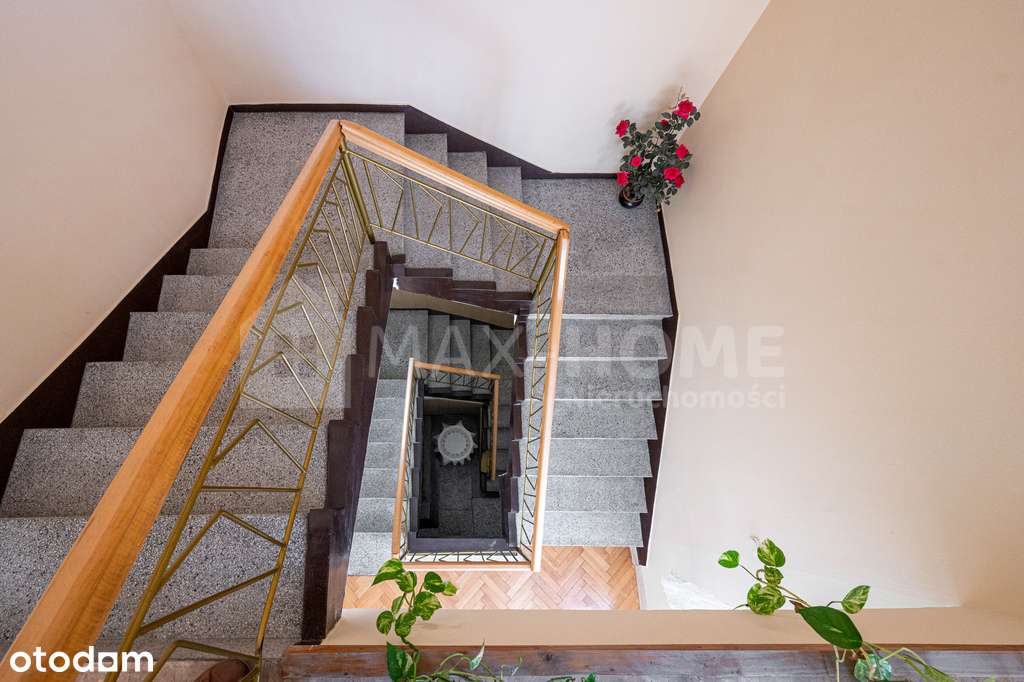 Dom 4 kondygnacje, 3 mieszkania! Piękny Widok!-18