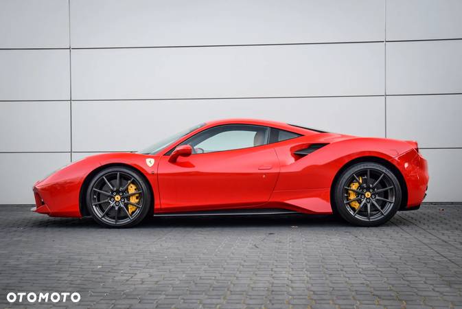 Ferrari 488 - 2