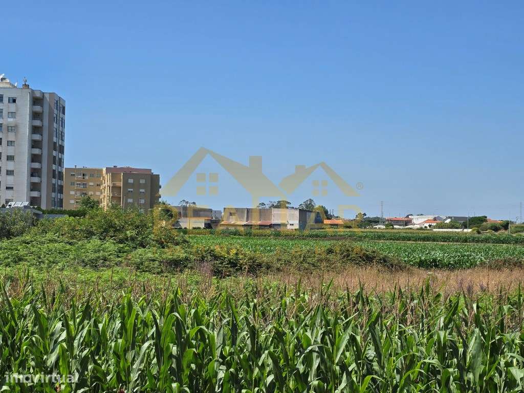 Excelente Oportunidade de Investimento: Terreno para Construção em ...-9