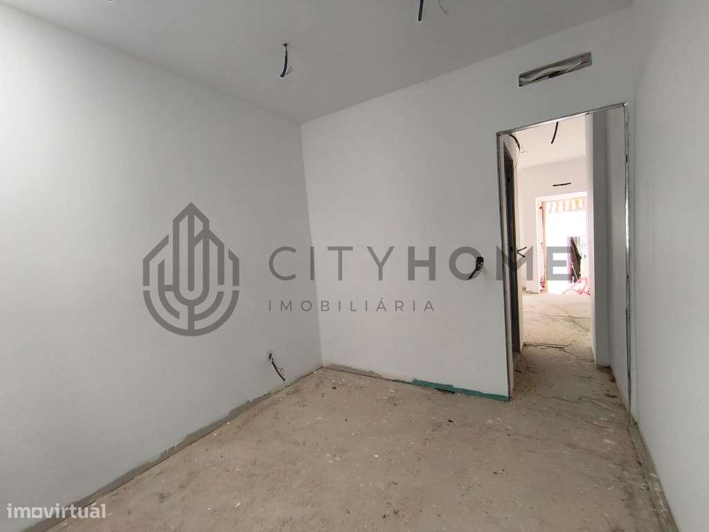 Moradia T1 em recuperação - Grande imagem: 4/20