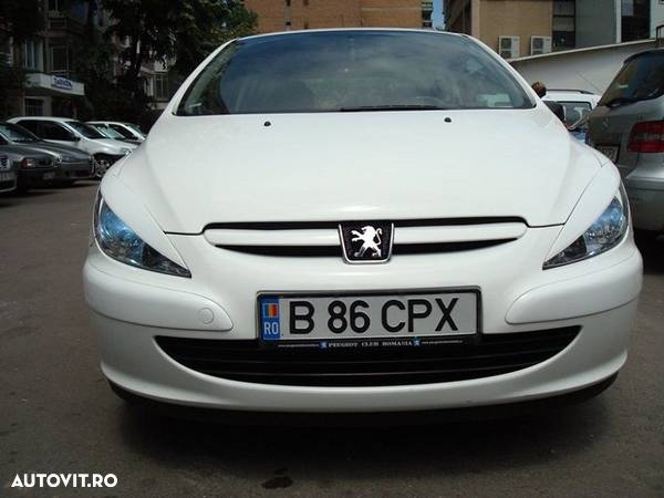 Pleoape Peugeot 307 pentru faruri - 1