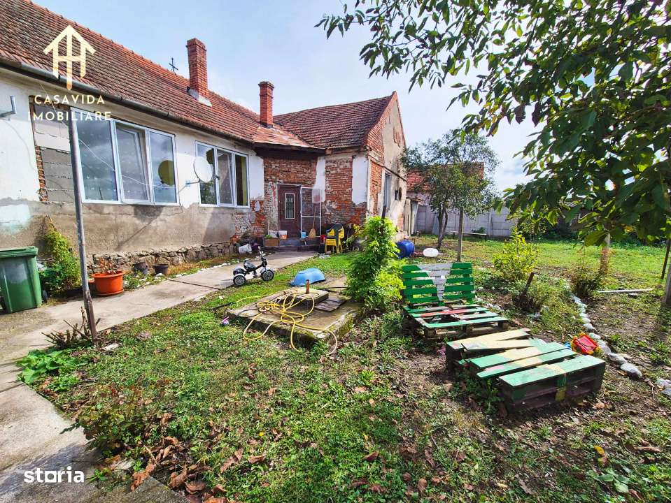 Casa de vanzare in Ciresu-14