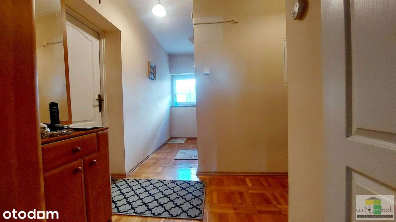 Wolnostojący dom w spokojnej lokalizacji-8