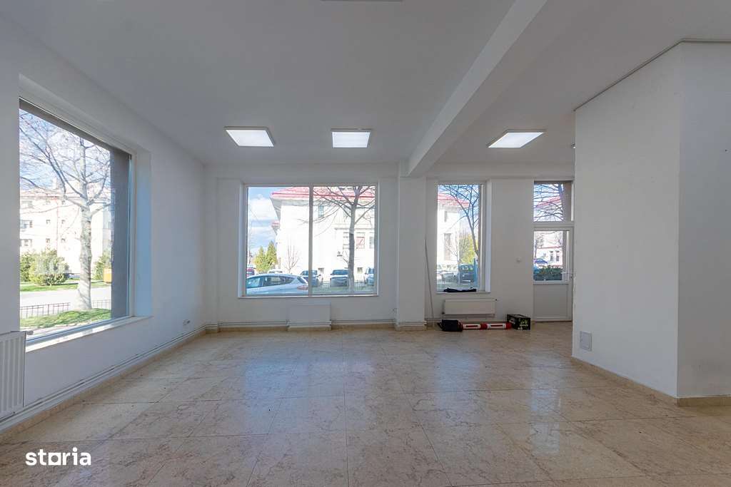 Cornetu, vizavi de Primarie 124mp - Imagine principală: 4/6