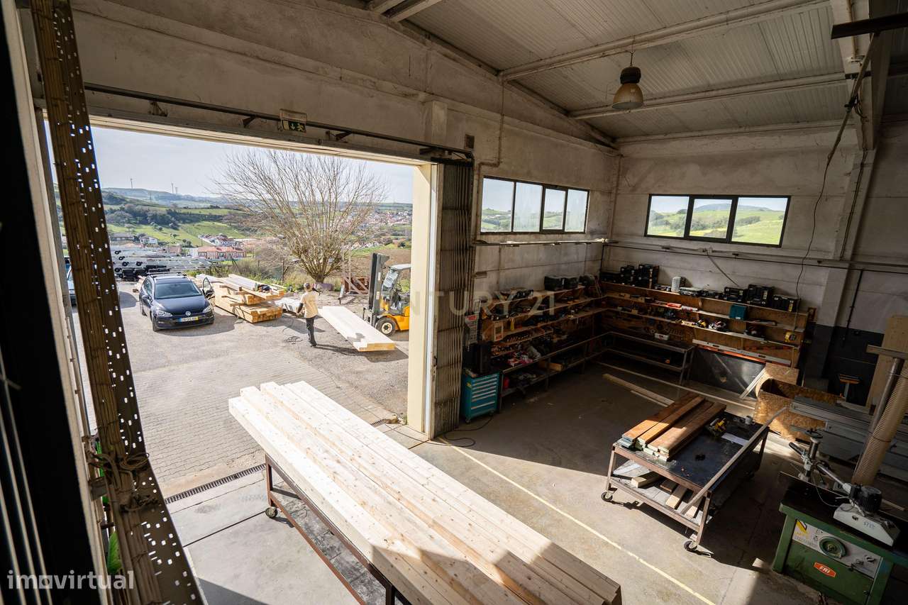 Armazém amplo com 535 m2 em Sobral de Monte Agraço ! - Grande imagem: 3/48