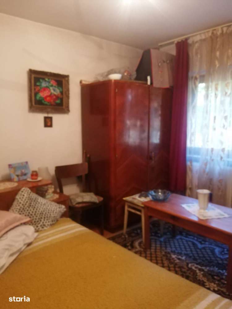 Decomandat, parter, Rovine-str Dezrobirii - Imagine principală: 4/9