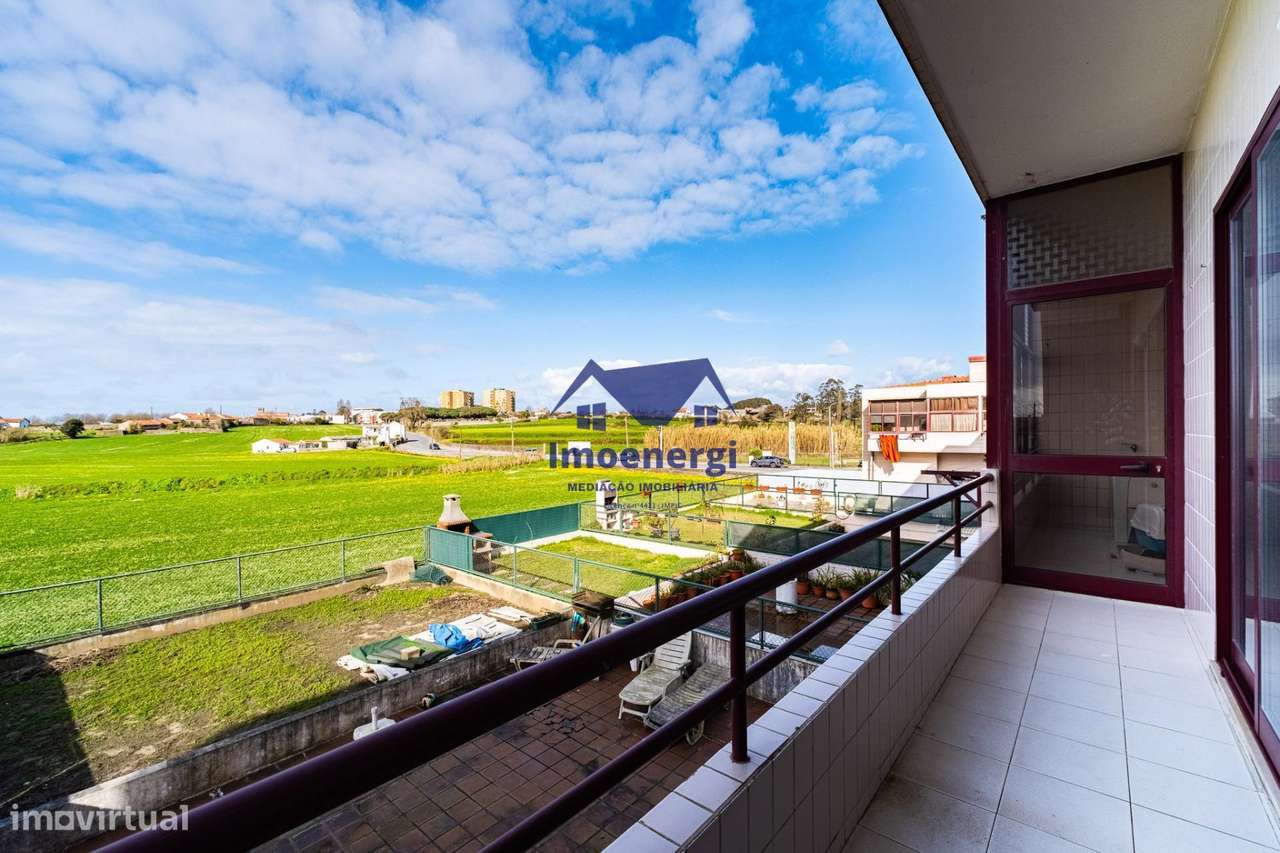 Excelente apartamento T3 - Árvore-12