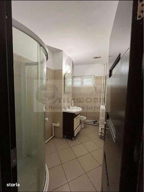 Spațiu comercial de vânzare – Splai Bahlui Mal Drept-105 000 € - Imagine principală: 4/4