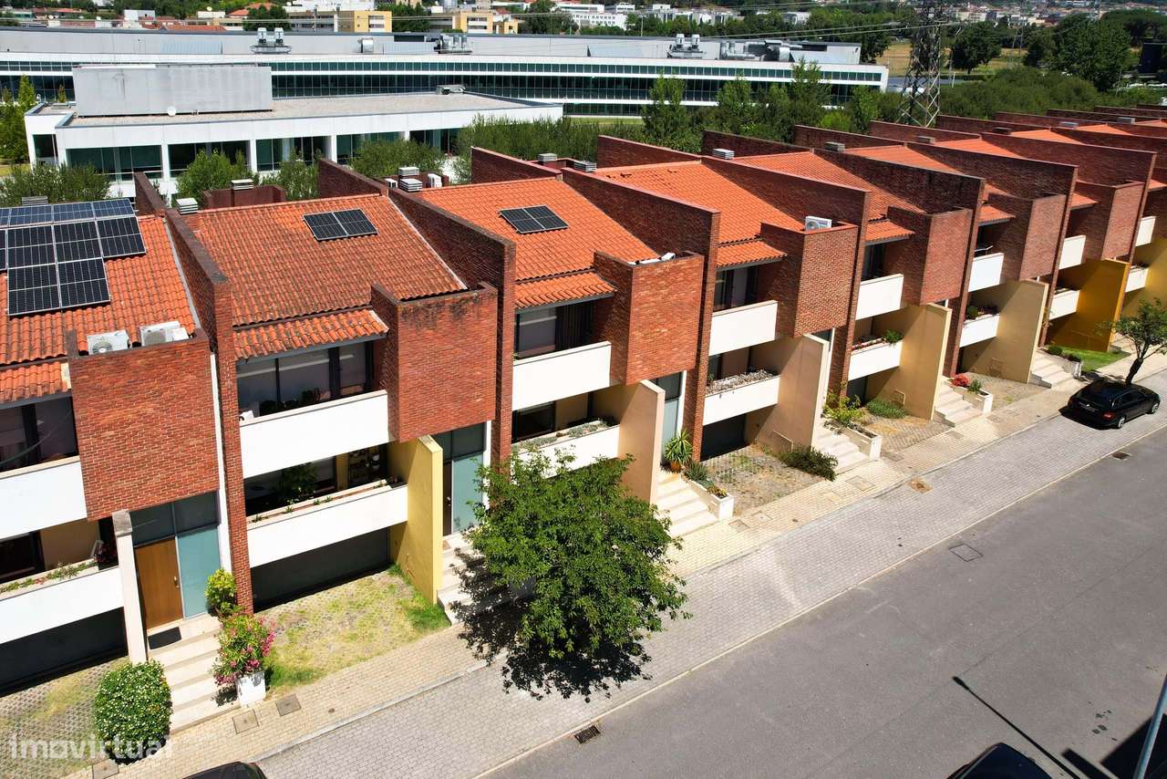 Moradia em Banda T4 Venda em Nogueiró e Tenões,Braga - Grande imagem: 2/47