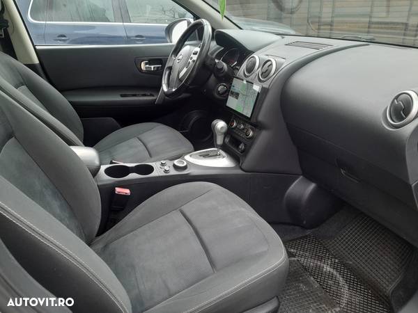 Nissan Qashqai 2.0 dCi 4 x 4 DPF Aut tekna - 10