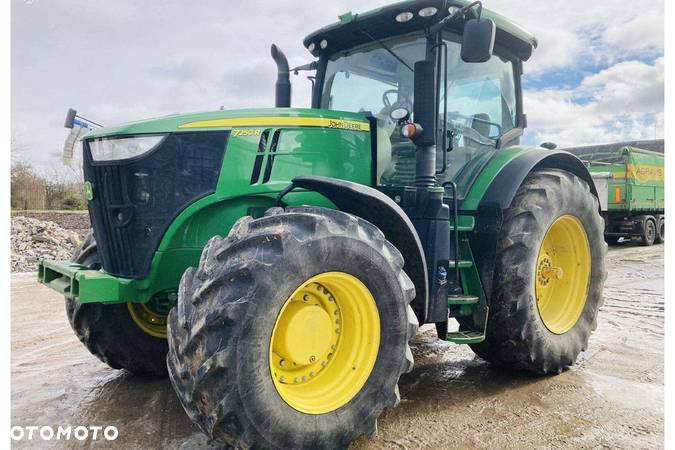 John Deere 7250R e23 - 3