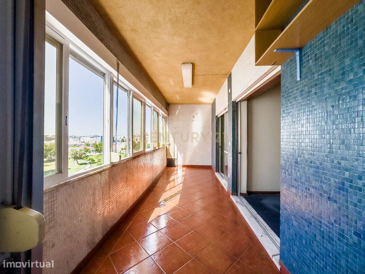 Apartamento T2 com Vista de Rio | Almada-10