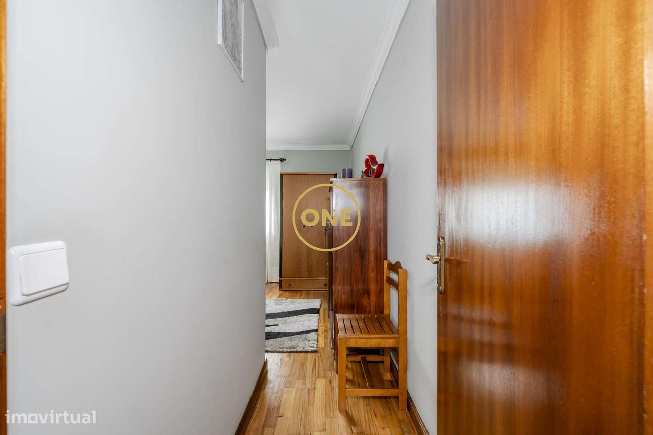 Moradia T1+ T3 em Vale S. Martinho - V.N. Famalicão-13