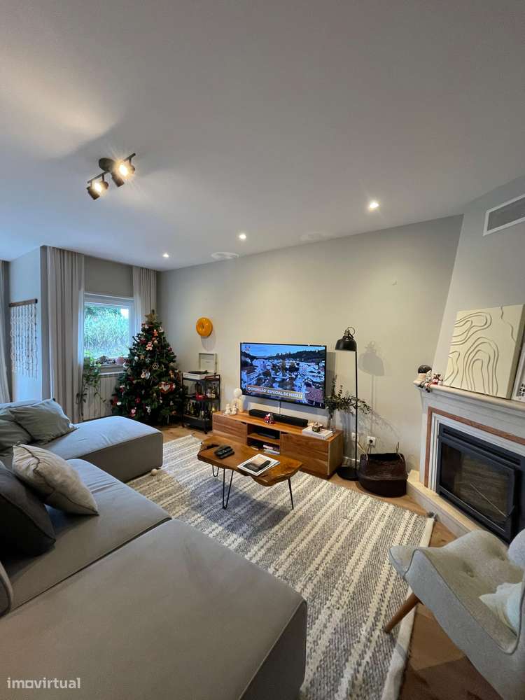 Moradia Renovada T4+Escritório em Condomínio Fechado — Lourel, Sintra - Grande imagem: 3/31