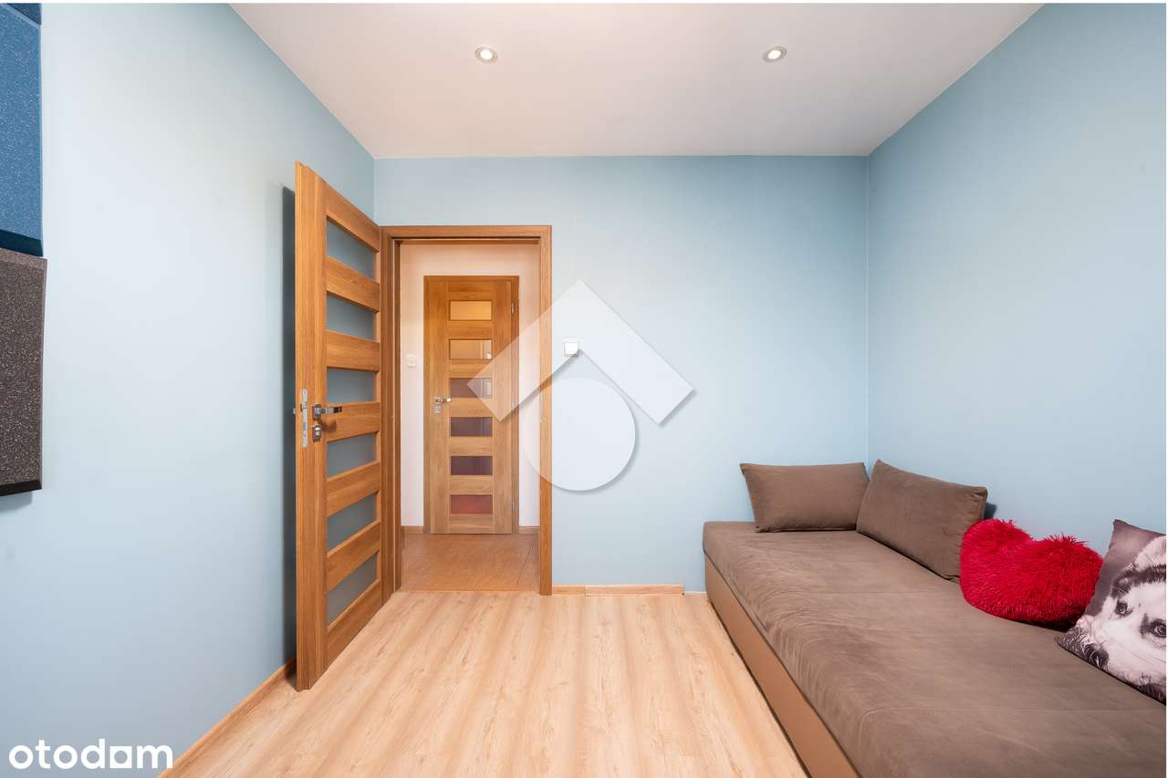 Jasne 3-pokojowe mieszkanie, oddzielna kuchnia, loggia-0