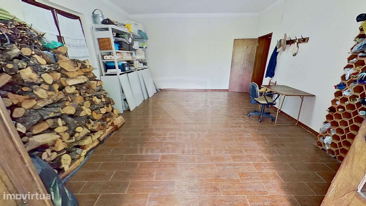Moradia T6 com Terreno 1000 m² + Terreno Rústico – Medelim-11