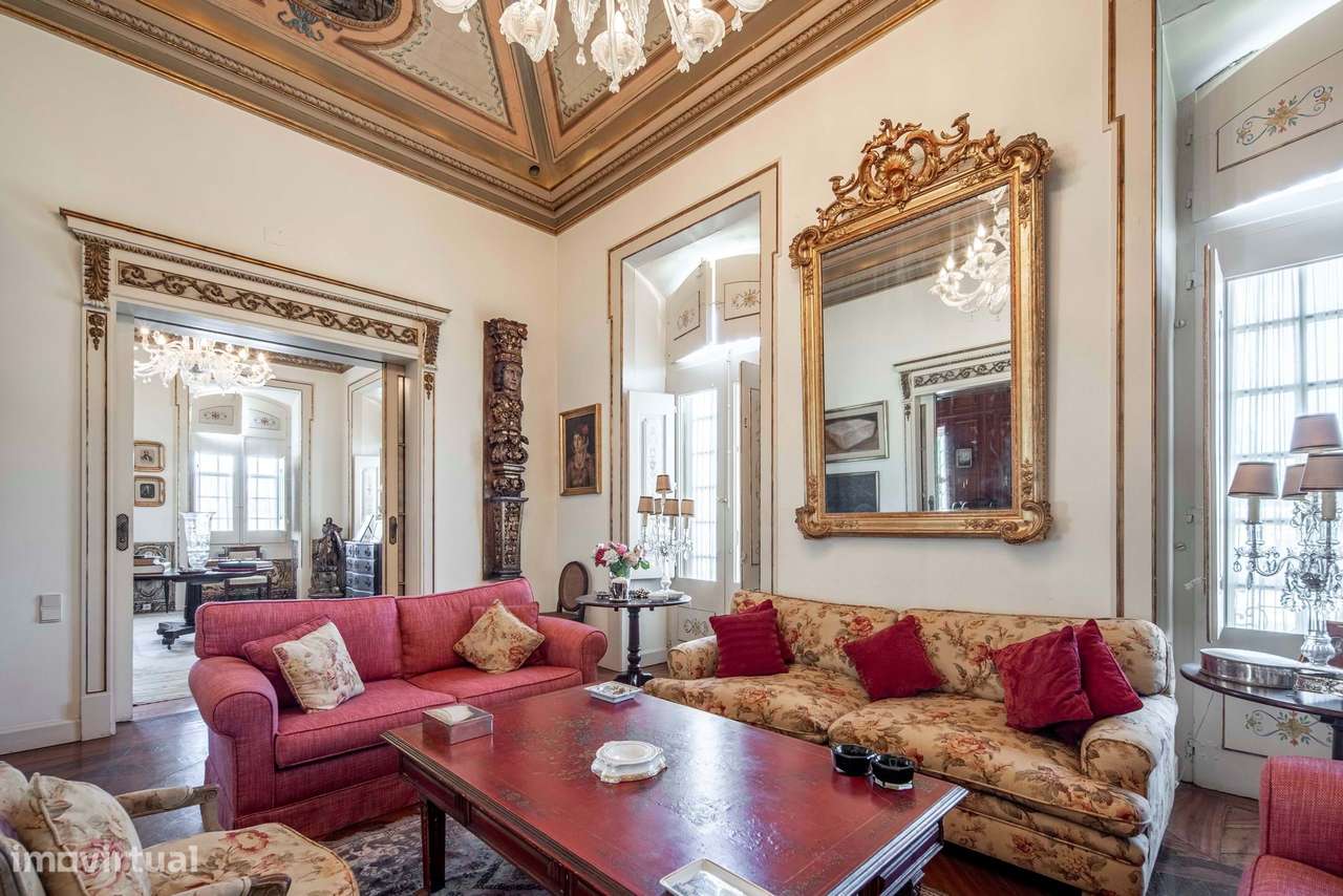 Palacete em excelente estado de conservação, Lisboa-24