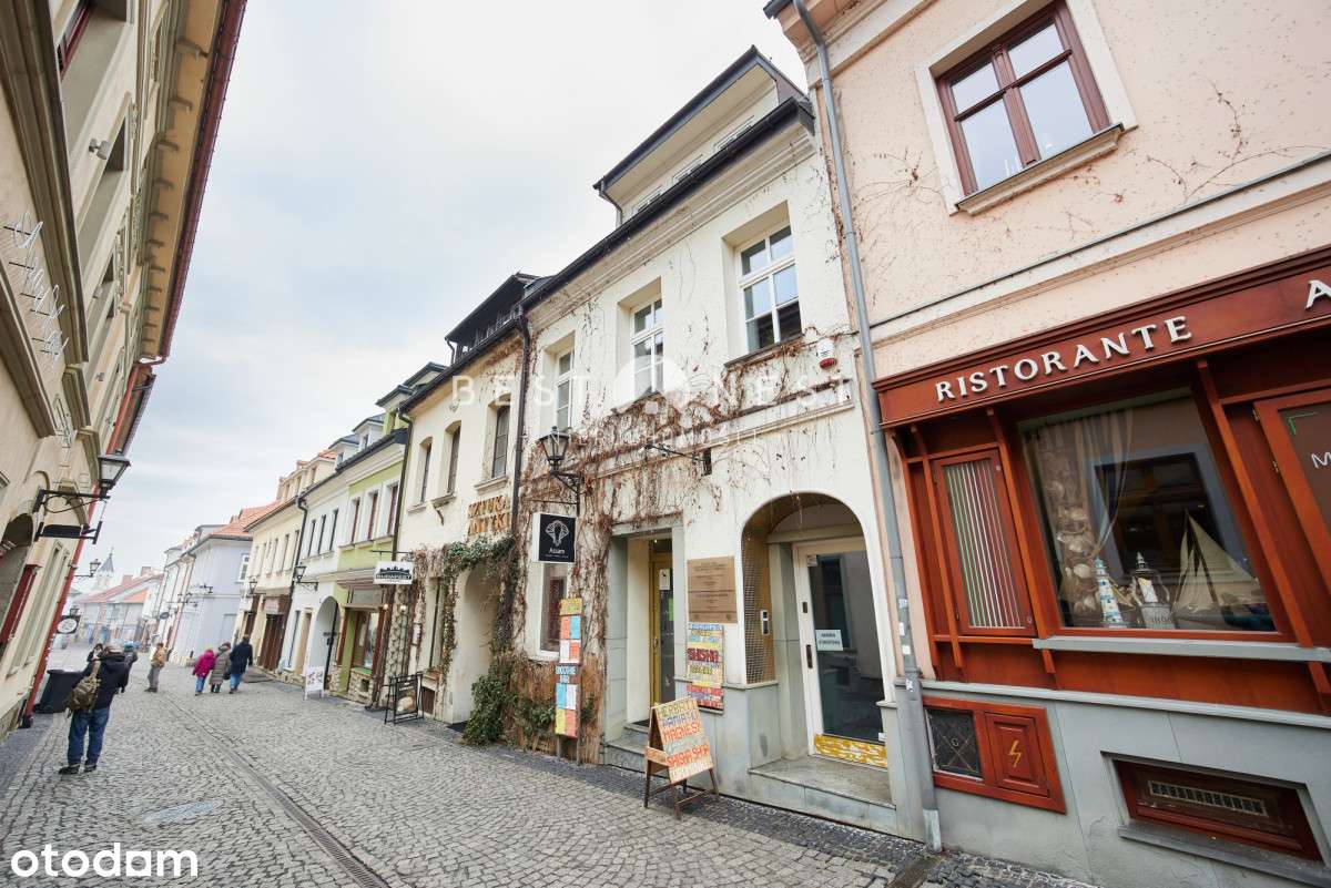 Kamienica przy rynku | 4 niezależne lokale