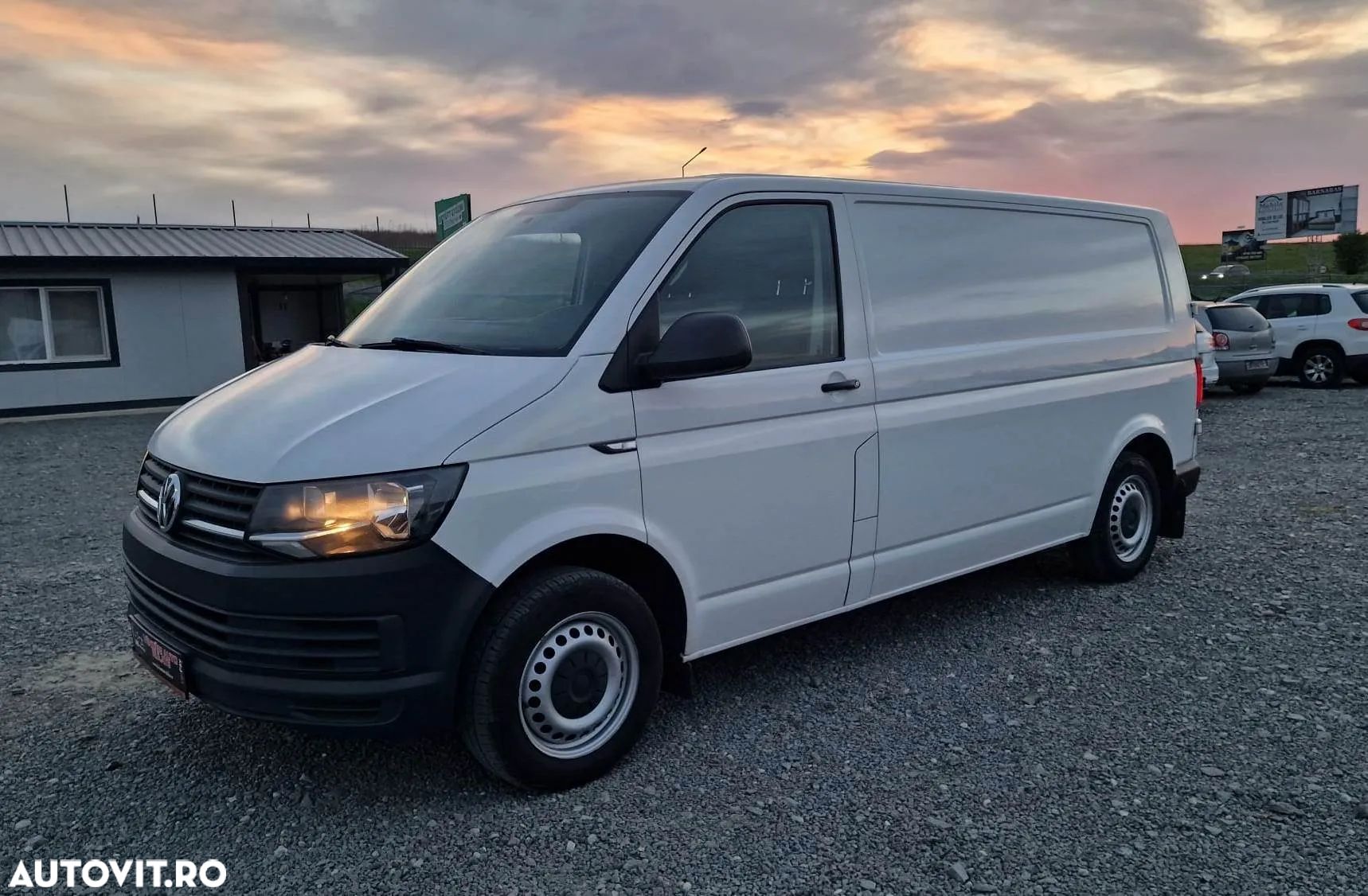 Volkswagen T6 Transporter, 2.0 TDI, maxi van,  A/C , webasto,  euro 6,  05/2016, FACTURA, seap, finantare PJ, rate cu buletinul PF - 1