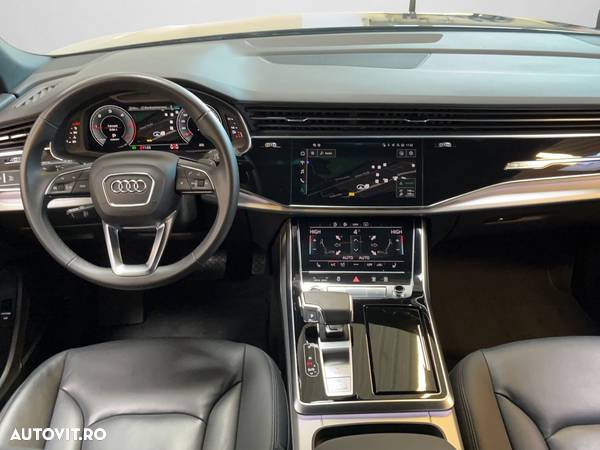 Audi Q8 - 5