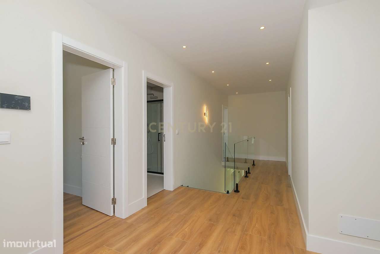 Moradia T5 com piscina, jardim, vista mar e Serra de Sintra | Murches,-14