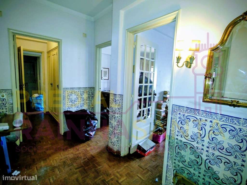 Apartamento T4 com marquise e lavandaria, Lumiar - Lisboa-3