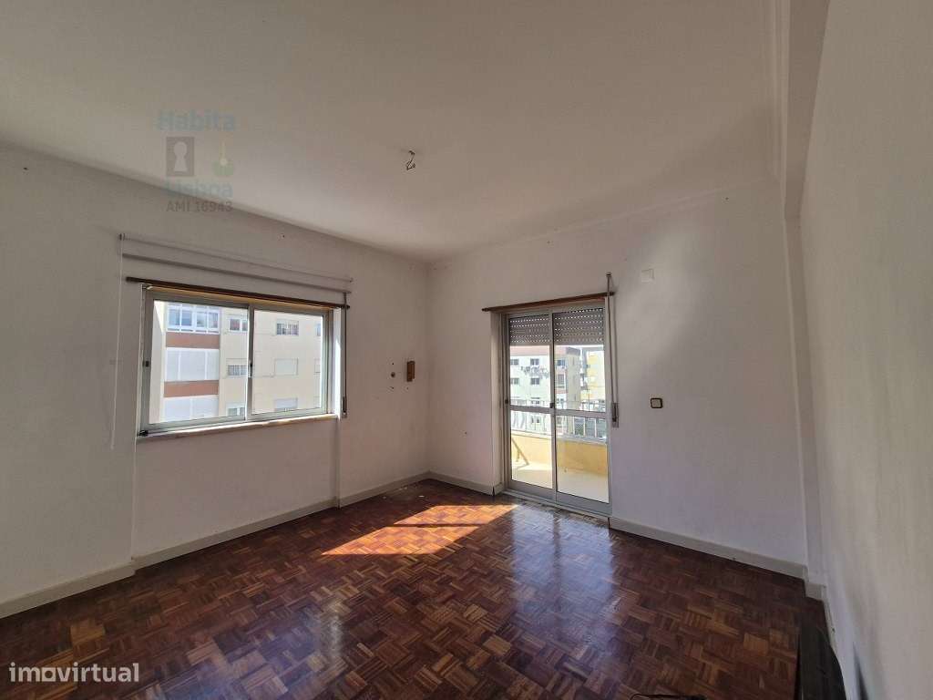 T2 em Serra das Minas: Conforto, Vista e Investimento - Grande imagem: 5/18