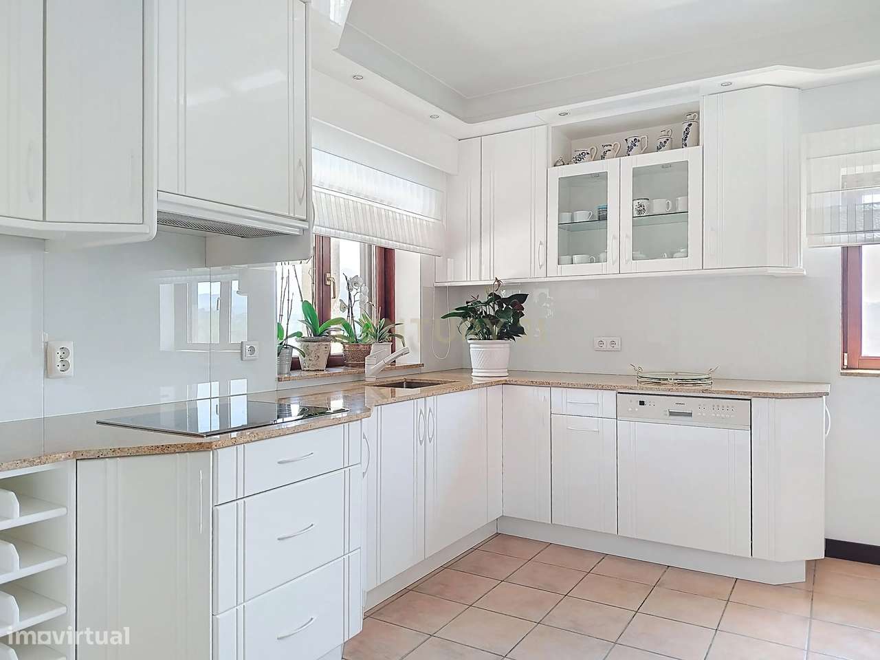 Luxuosa Moradia com Vista Panorâmica em Arcos de Valdevez-36