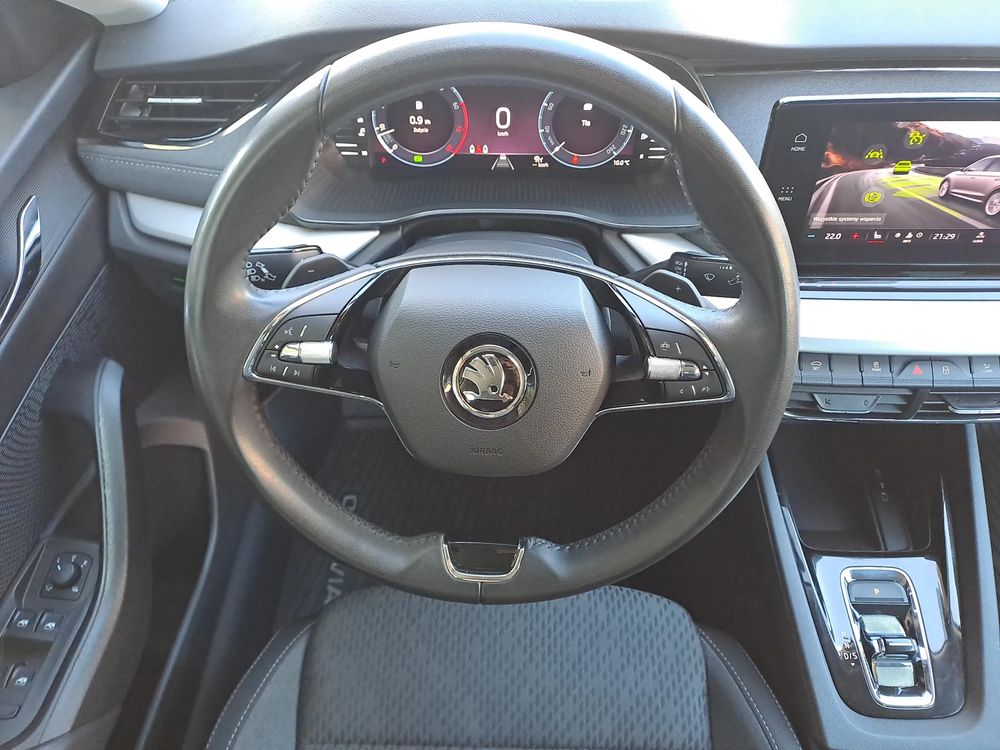 SKODA OCTAVIA Aktywny Tempomat 3 Strefowa Klimatyzacja  Łopatki Salon PL ASO VAT23%