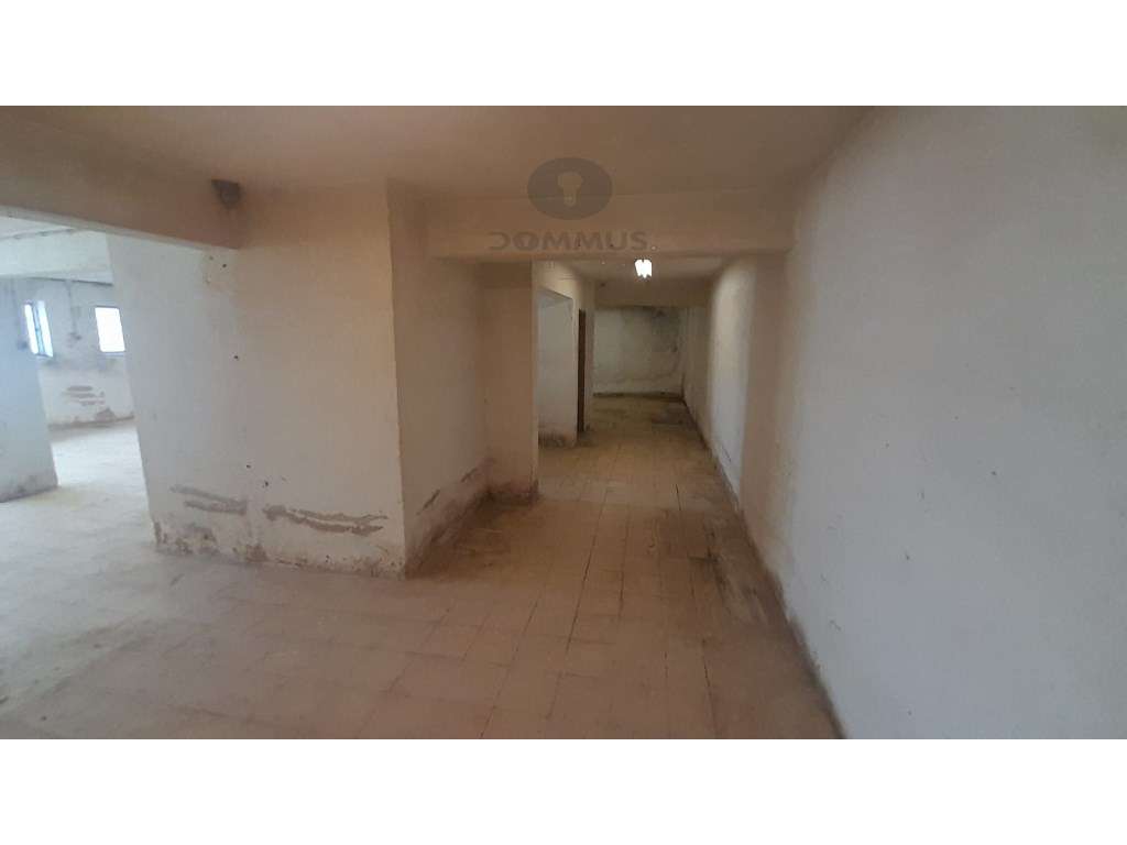 Loja com Rentabilidade - Centro de Rio de Mouro (Rinchoa)-14