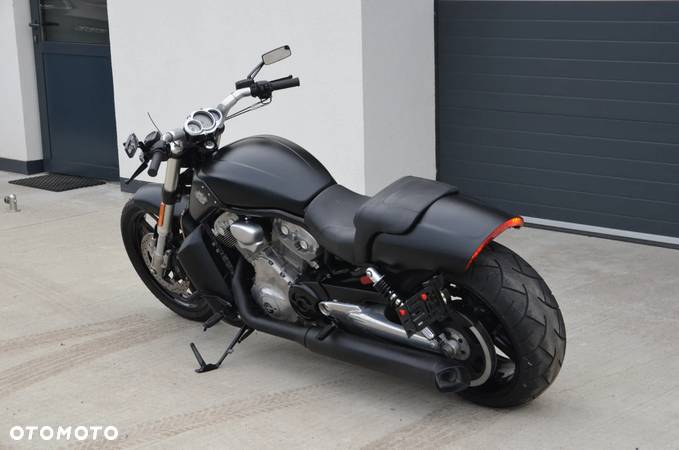 Harley-Davidson V-Rod Muscle - 3