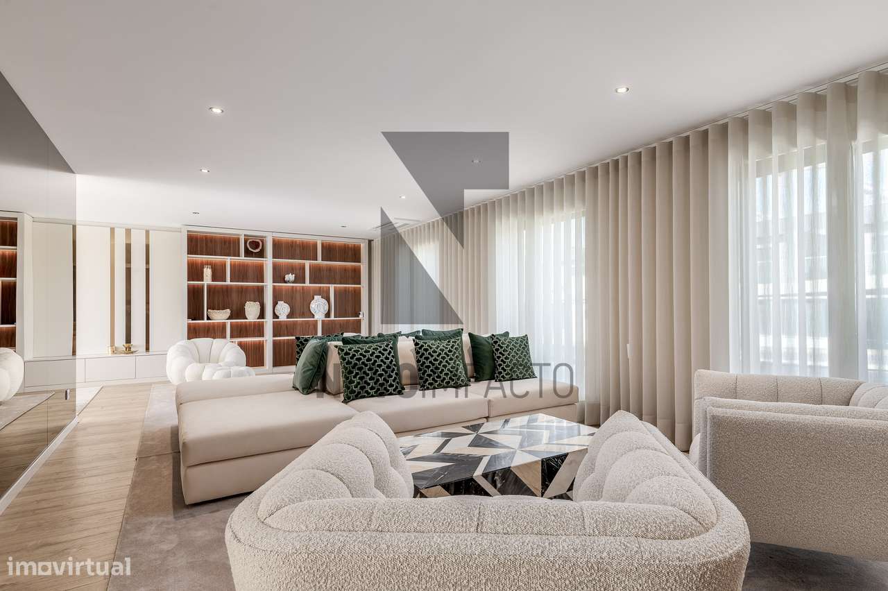 T4 Duplex de Luxo Mobilado, com 2 Terraços e Box para 2 Carros | Mo...-17