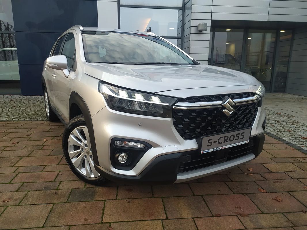 Suzuki SX4 S-CROSS Strong Hybrid 1.5 116 KM, Automat, Kamera Cofania