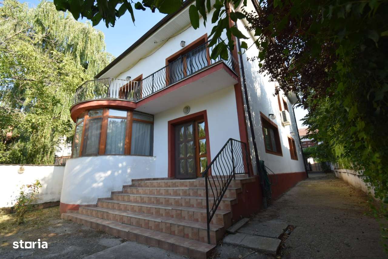 Casa Moderna 4 Camere langa Stadionul Oblemenco Craiova - Imagine principală: 1/17