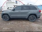 Jeep Grand Cherokee - 10