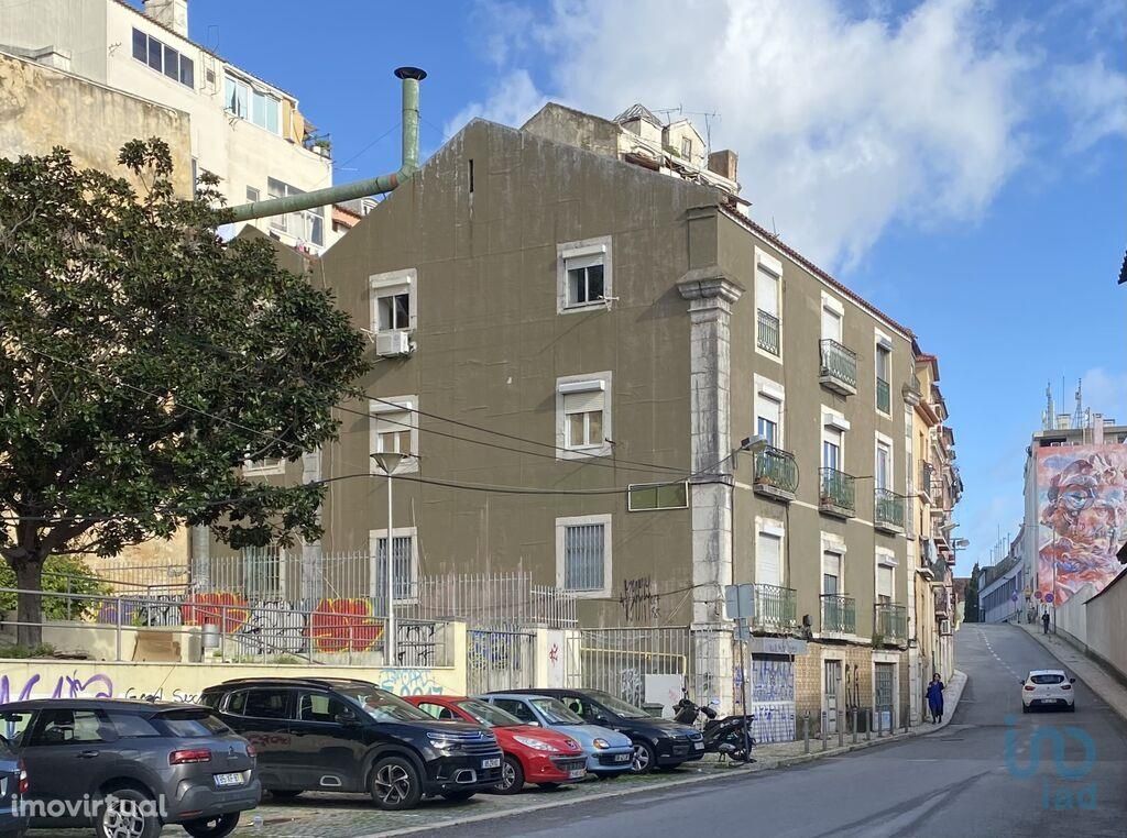 Prédio T14 em Lisboa de 980,00 m2