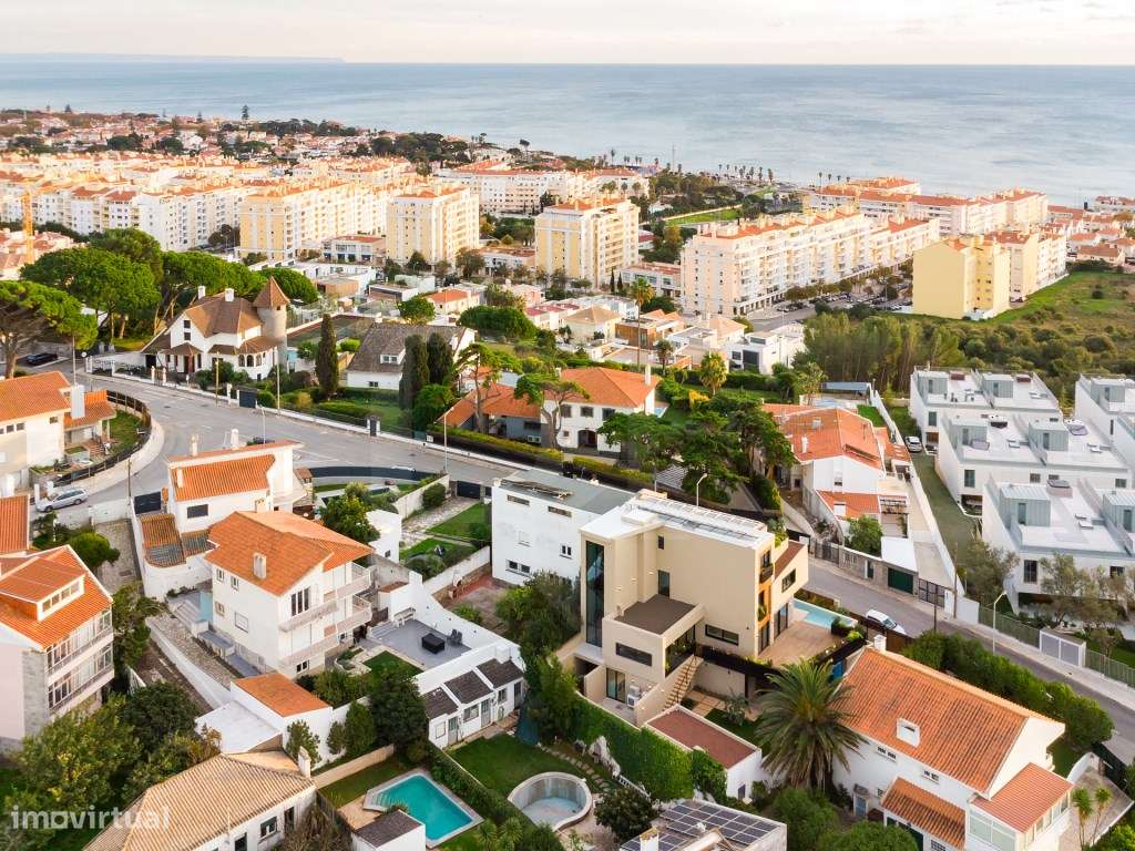Moradia T5 com acabamentos de luxo e vista panorâmicas sobre a Baia...-23