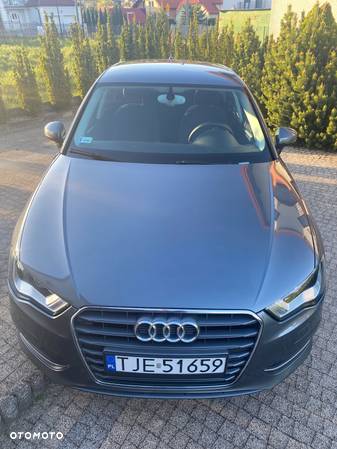 Audi A3 1.6 TDI Ambiente - 5