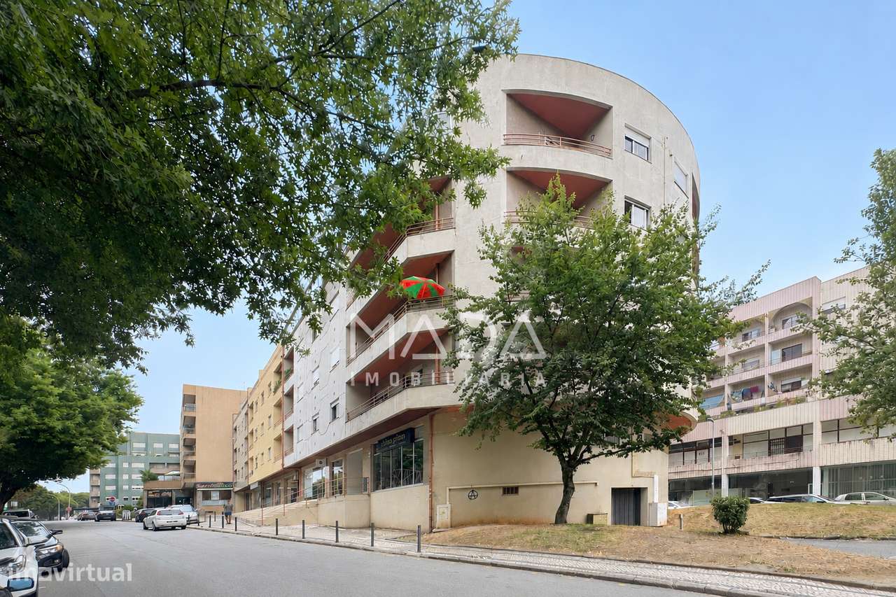 RENOVADO Apart. T3 c/2 suites e garagem fechada no centro de Braga-21