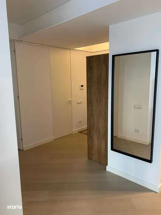 Apartament 3 camere | Cortina North | Loc de parcare | - Imagine principală: 4/8